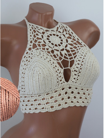 Blossom Enchantment: Medallion of Elegance - Топ В'язаний Гачком