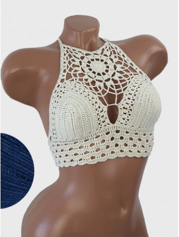 Blossom Enchantment: Medallion of Elegance - Топ В'язаний Гачком