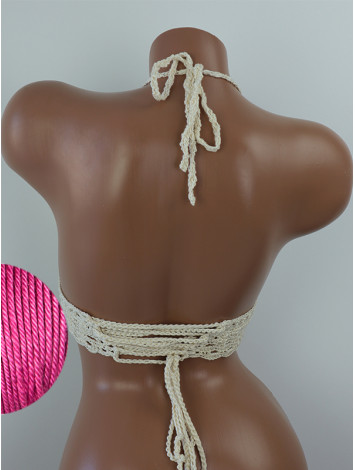 Blossom Enchantment: Medallion of Elegance - Топ В'язаний Гачком