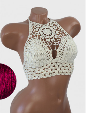 Blossom Enchantment: Medallion of Elegance - Топ В'язаний Гачком