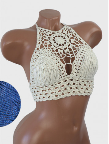 Blossom Enchantment: Medallion of Elegance - Топ В'язаний Гачком