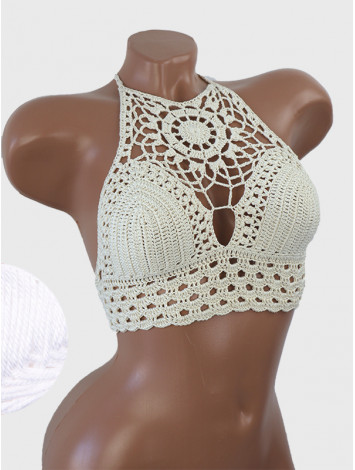 Blossom Enchantment: Medallion of Elegance - Топ В'язаний Гачком