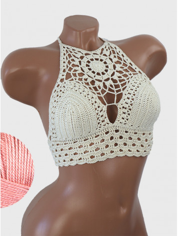 Blossom Enchantment: Medallion of Elegance - Топ В'язаний Гачком