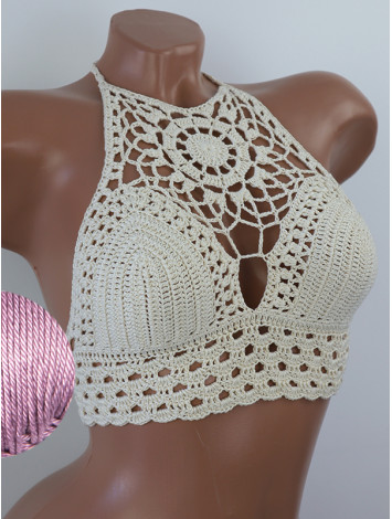 Blossom Enchantment: Medallion of Elegance - Топ В'язаний Гачком