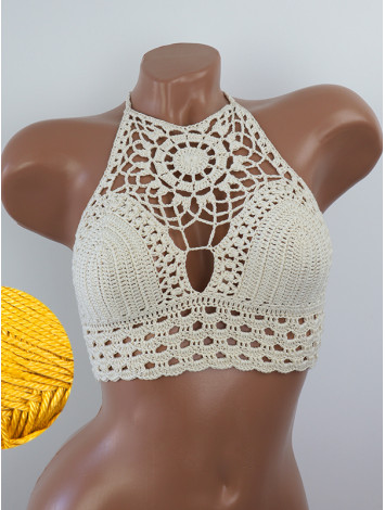 Blossom Enchantment: Medallion of Elegance - Топ В'язаний Гачком