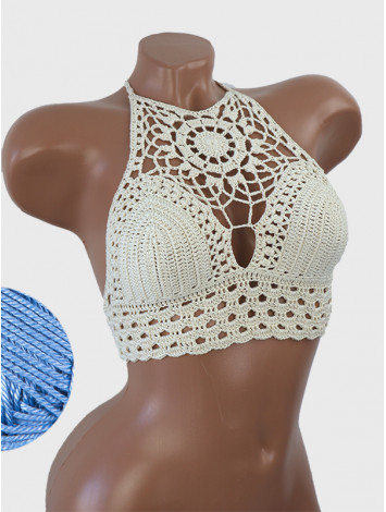 Blossom Enchantment: Medallion of Elegance - Топ В'язаний Гачком