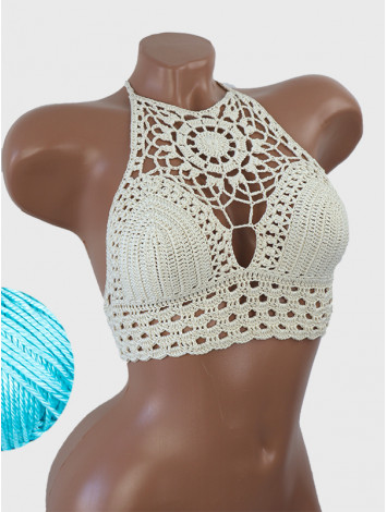 Blossom Enchantment: Medallion of Elegance - Топ В'язаний Гачком