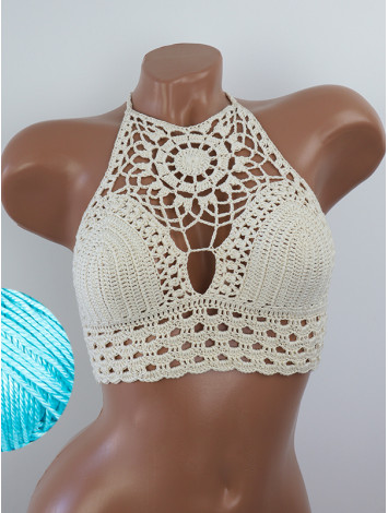 Blossom Enchantment: Medallion of Elegance - Топ В'язаний Гачком