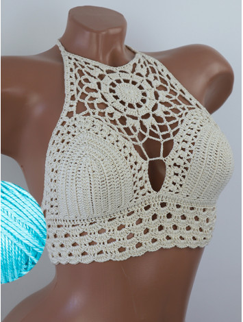 Blossom Enchantment: Medallion of Elegance - Топ В'язаний Гачком