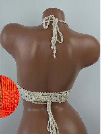 Blossom Enchantment: Medallion of Elegance - Топ В'язаний Гачком