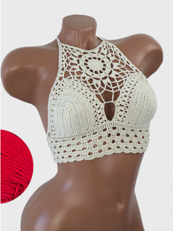 Blossom Enchantment: Medallion of Elegance - Топ В'язаний Гачком