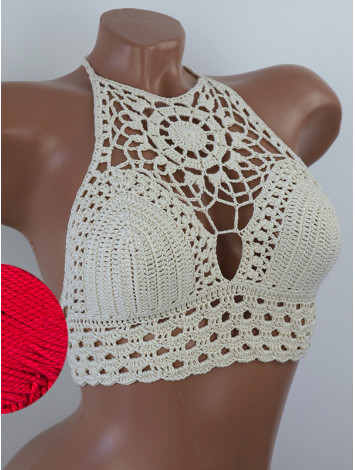 Blossom Enchantment: Medallion of Elegance - Топ В'язаний Гачком