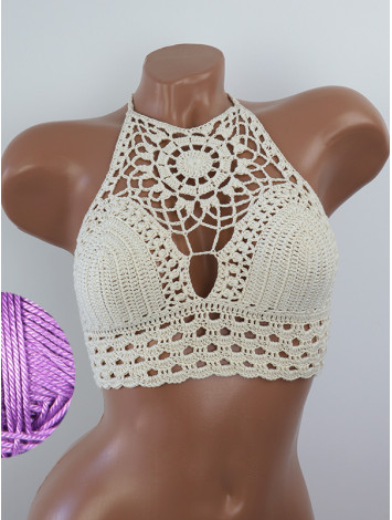 Blossom Enchantment: Medallion of Elegance - Топ В'язаний Гачком