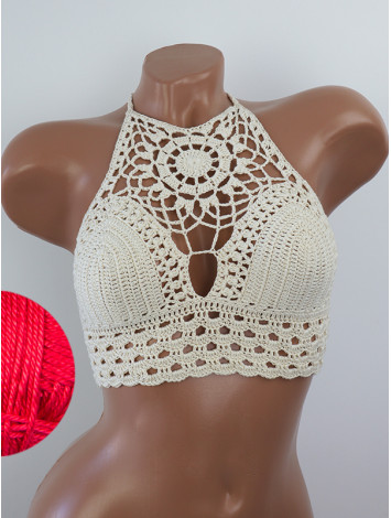 Blossom Enchantment: Medallion of Elegance - Топ В'язаний Гачком