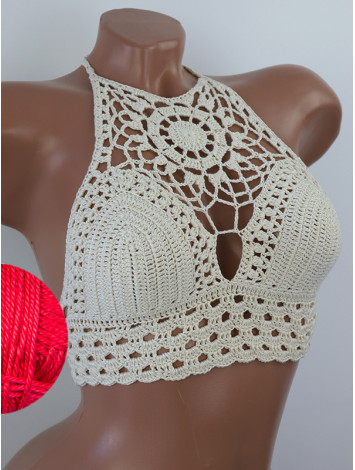 Blossom Enchantment: Medallion of Elegance - Топ В'язаний Гачком