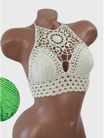 Blossom Enchantment: Medallion of Elegance - Топ В'язаний Гачком