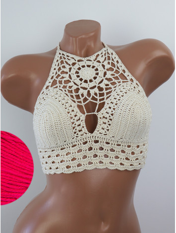 Blossom Enchantment: Medallion of Elegance - Топ В'язаний Гачком