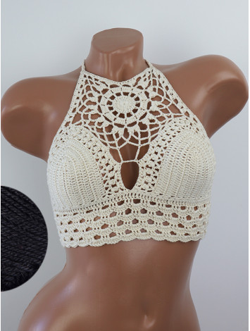 Blossom Enchantment: Medallion of Elegance - Топ В'язаний Гачком