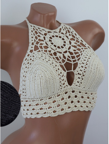 Blossom Enchantment: Medallion of Elegance - Топ В'язаний Гачком