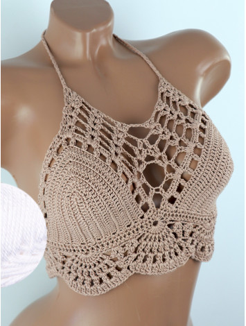 The Song of Spring: Meadows Awaken - Топ В'язаний Гачком