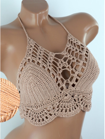 The Song of Spring: Meadows Awaken - Топ В'язаний Гачком