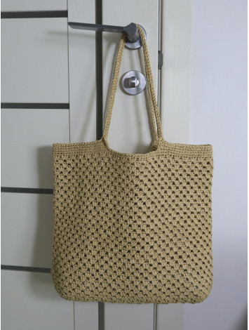 В'язана гачком сумка з натуральної рафії